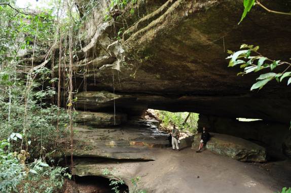 Chegando à Casa de Pedra, no Parque Nacional da Chapada dos Guimarães, em Mato Grosso